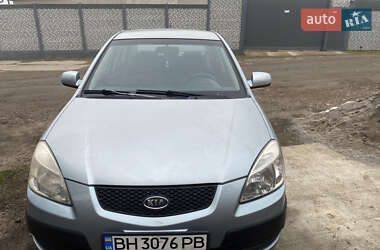 Седан Kia Rio 2007 в Одессе