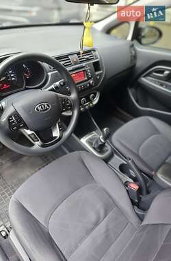 Седан Kia Rio 2013 в Одесі