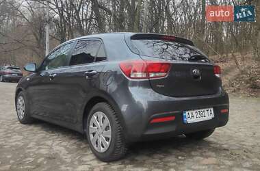 Хэтчбек Kia Rio 2017 в Киеве