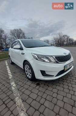 Седан Kia Rio 2013 в Дніпрі