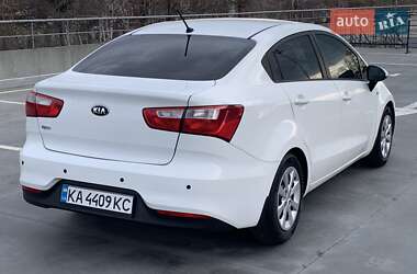 Седан Kia Rio 2016 в Киеве