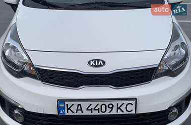 Седан Kia Rio 2016 в Киеве