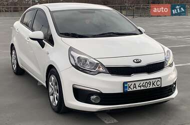 Седан Kia Rio 2016 в Киеве