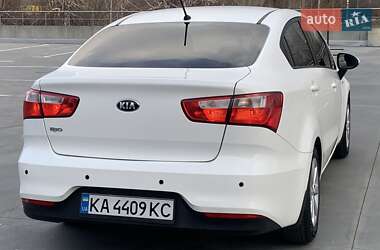 Седан Kia Rio 2016 в Киеве