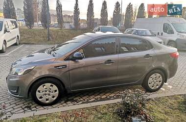 Седан Kia Rio 2012 в Львове