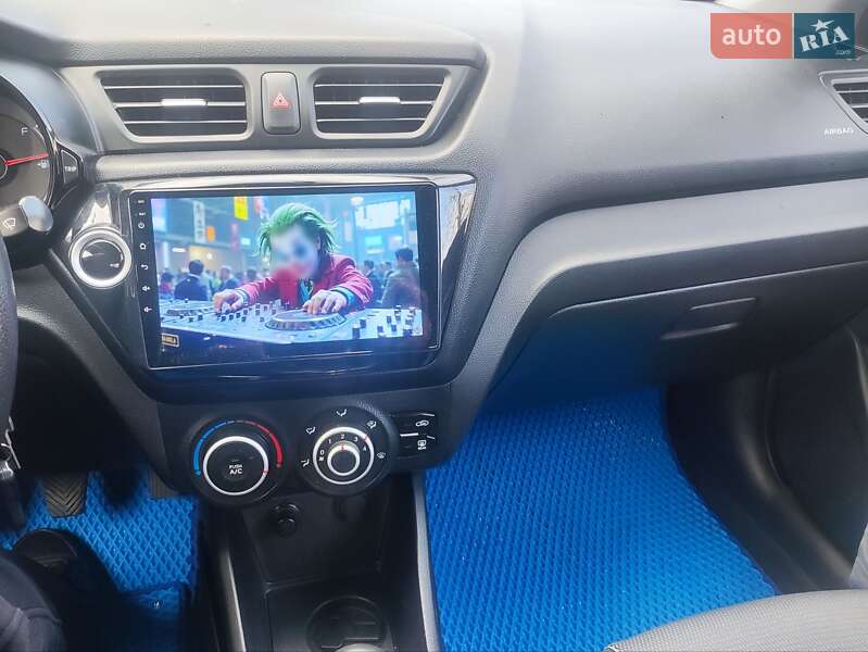 Седан Kia Rio 2011 в Києві