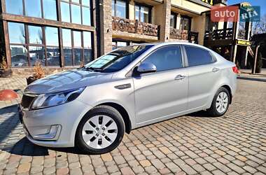 Седан Kia Rio 2013 в Тернополе