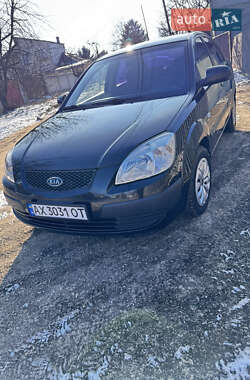 Седан Kia Rio 2007 в Харкові