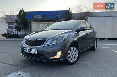 Седан Kia Rio 2011 в Киеве