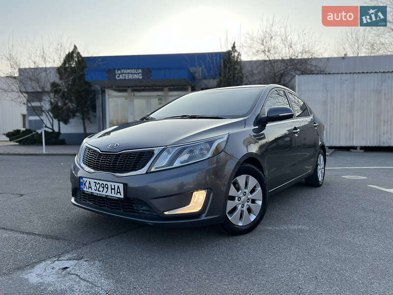 Седан Kia Rio 2011 в Киеве