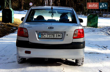 Седан Kia Rio 2008 в Кременце