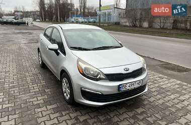 Седан Kia Rio 2015 в Николаеве