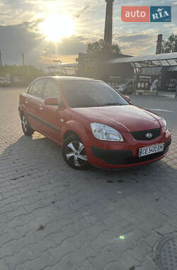 Седан Kia Rio 2006 в Черновцах