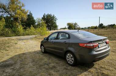 Седан Kia Rio 2012 в Полтаві