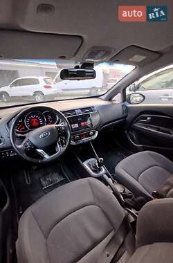 Хетчбек Kia Rio 2013 в Івано-Франківську