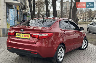Седан Kia Rio 2012 в 
