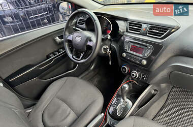 Седан Kia Rio 2012 в 