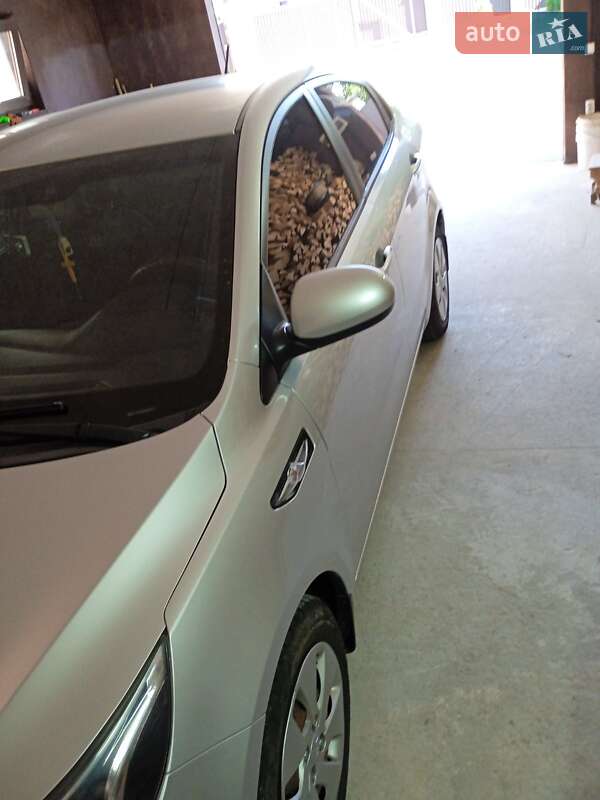 Седан Kia Rio 2012 в Хмельницком фото 8 Седан Kia Rio 2012 в Хмельницком