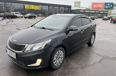 Седан Kia Rio 2013 в Киеве