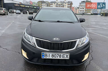 Седан Kia Rio 2013 в Киеве