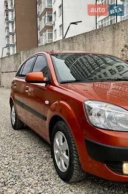 Хетчбек Kia Rio 2008 в Івано-Франківську