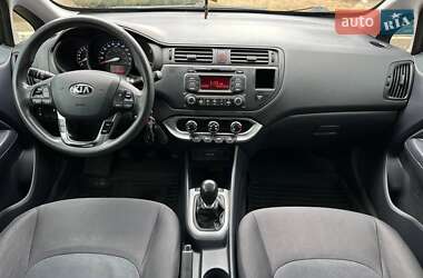 Седан Kia Rio 2013 в Києві