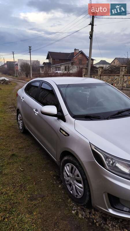 Седан Kia Rio 2013 в Івано-Франківську фото 5 Седан Kia Rio 2013 в Івано-Франківську
