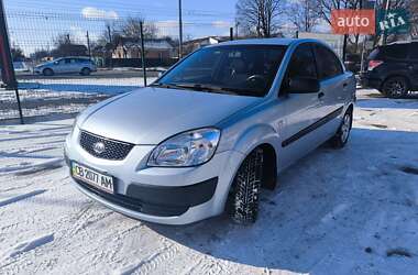 Седан Kia Rio 2008 в Чернігові