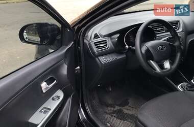 Седан Kia Rio 2011 в 