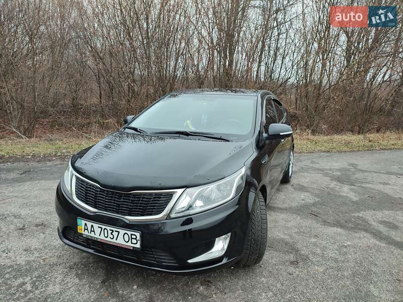 Седан Kia Rio 2013 в Киеве