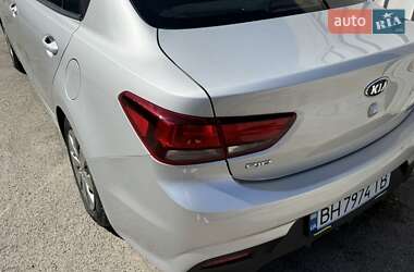 Седан Kia Rio 2019 в Киеве