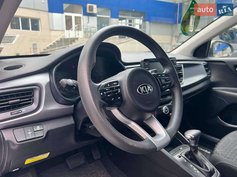 Седан Kia Rio 2018 в Одесі