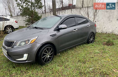 Седан Kia Rio 2013 в 