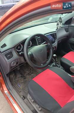 Седан Kia Rio 2006 в 