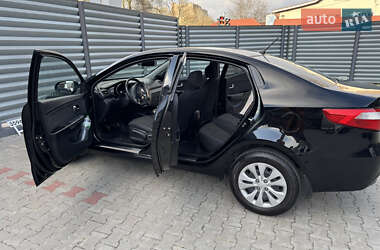 Седан Kia Rio 2012 в 