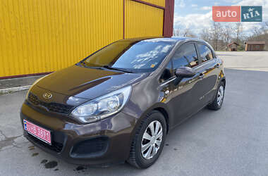 Хэтчбек Kia Rio 2012 в 