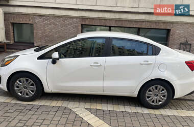 Седан Kia Rio 2017 в 