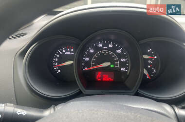 Седан Kia Rio 2017 в 