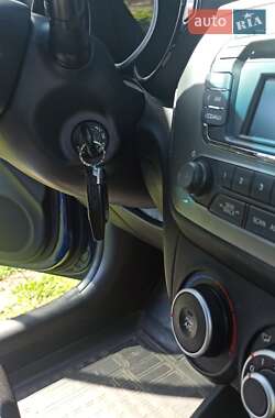 Седан Kia Rio 2013 в 