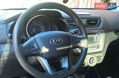 Седан Kia Rio 2013 в 