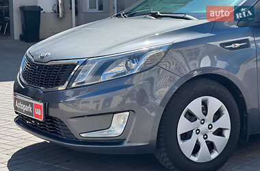 Седан Kia Rio 2013 в 
