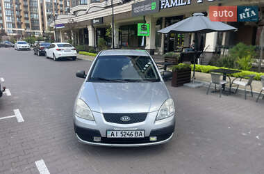 Седан Kia Rio 2007 в Киеве