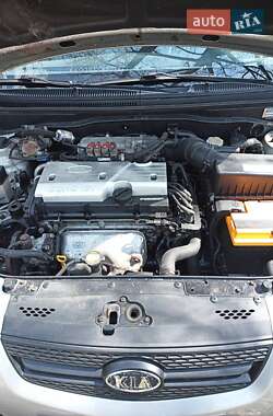 Хэтчбек Kia Rio 2006 в 