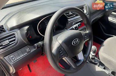 Седан Kia Rio 2013 в 