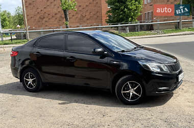 Седан Kia Rio 2013 в 