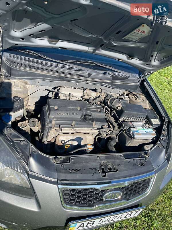 Седан Kia Rio 2011 в Рівному