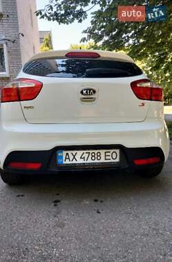 Хетчбек Kia Rio 2011 в 