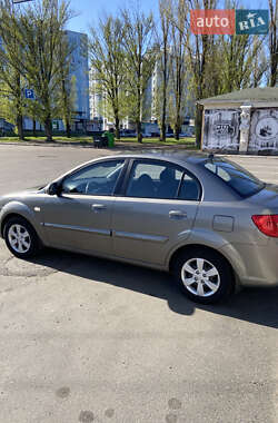 Седан Kia Rio 2011 в 