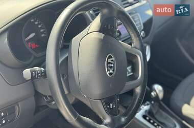 Хэтчбек Kia Rio 2016 в 