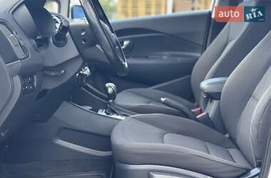 Хэтчбек Kia Rio 2016 в 